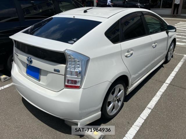 Toyota PRIUS 2009-07 7619324-3