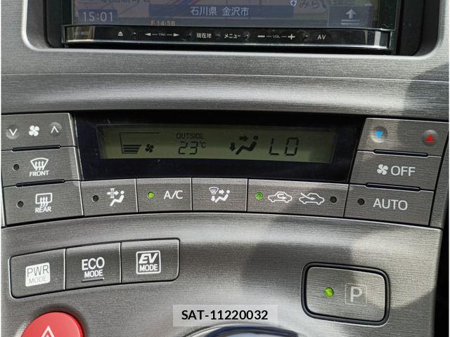 Toyota PRIUS 2012-09 7619306-11