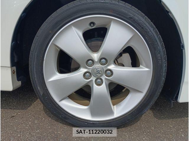 Toyota PRIUS 2012-09 7619306-25