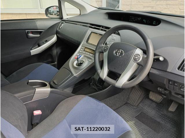 Toyota PRIUS 2012-09 7619306-5