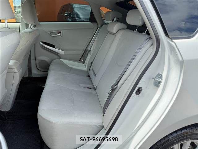 Toyota PRIUS 2014-02 7619323-17