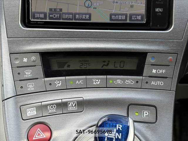 Toyota PRIUS 2014-02 7619323-22