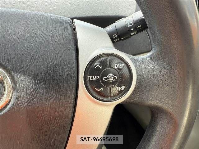 Toyota PRIUS 2014-02 7619323-24