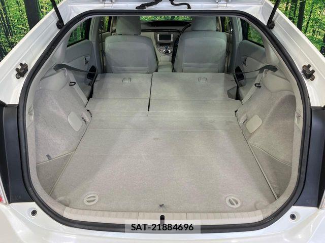 Toyota PRIUS 2013-03 7619291-9