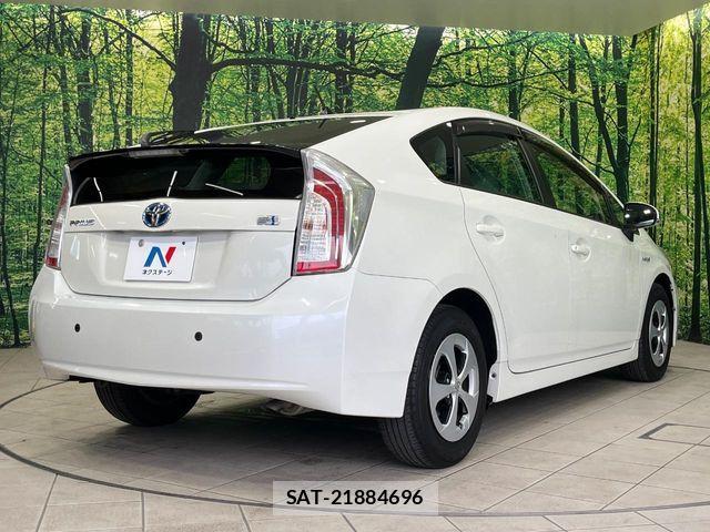 Toyota PRIUS 2013-03 7619291-16