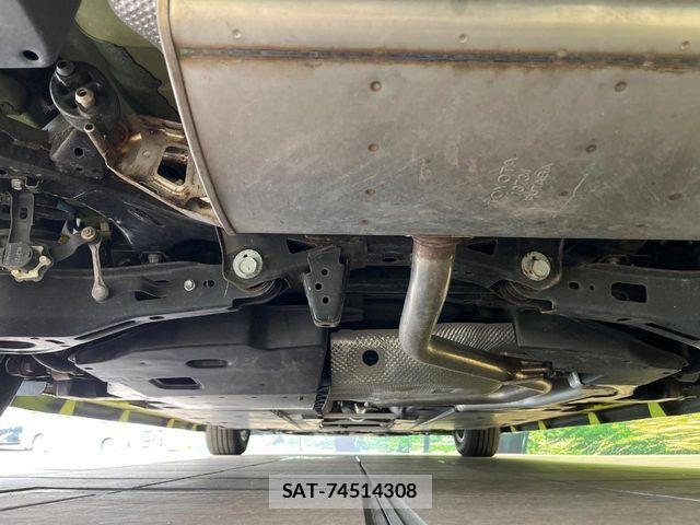 Toyota PRIUS 2017-01 7619261-18