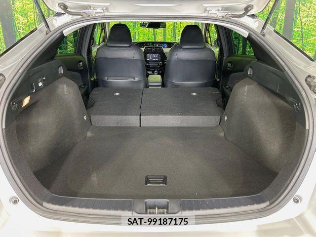 Toyota PRIUS 2019-08 7619263-9