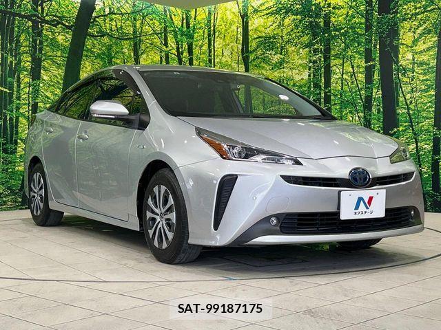 Toyota PRIUS 2019-08 7619263-15