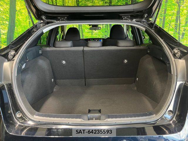 Toyota PRIUS 2017-07 7619265-9
