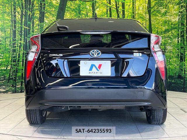 Toyota PRIUS 2017-07 7619265-14