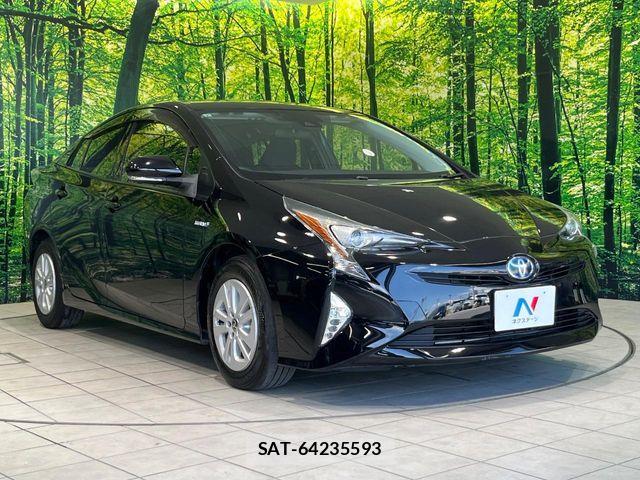 Toyota PRIUS 2017-07 7619265-15