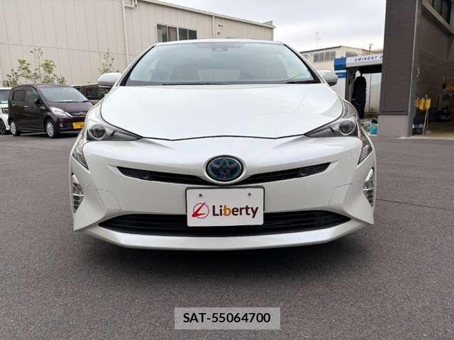 Toyota PRIUS 2017-03 7619259-10