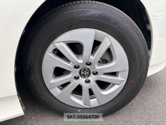 Toyota PRIUS 2017-03 7619259-12