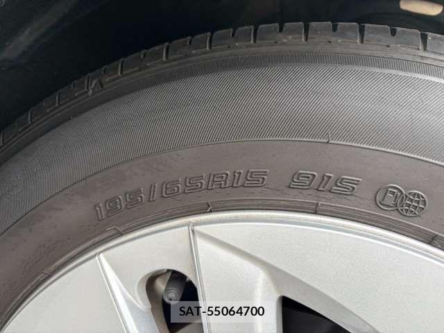 Toyota PRIUS 2017-03 7619259-14