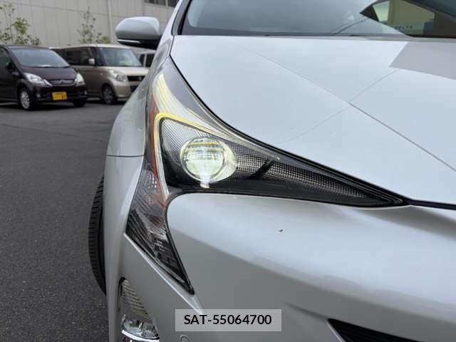 Toyota PRIUS 2017-03 7619259-17