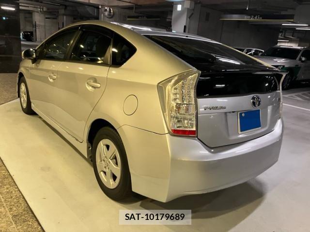Toyota PRIUS 2010-07 7619340-4