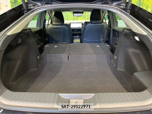 Toyota PRIUS 2023-08 7619214-10