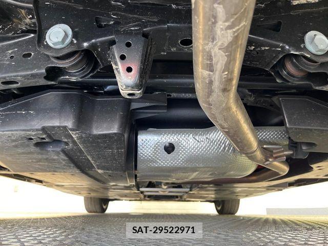 Toyota PRIUS 2023-08 7619214-18