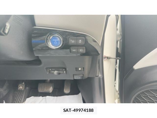 Toyota PRIUS 2017-06 7619286-15
