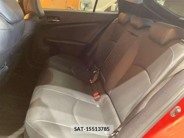 Toyota PRIUS 2019-10 7619253-15