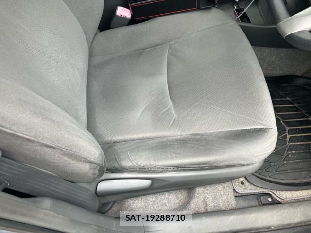 Toyota PRIUS 2010-03 7619320-11