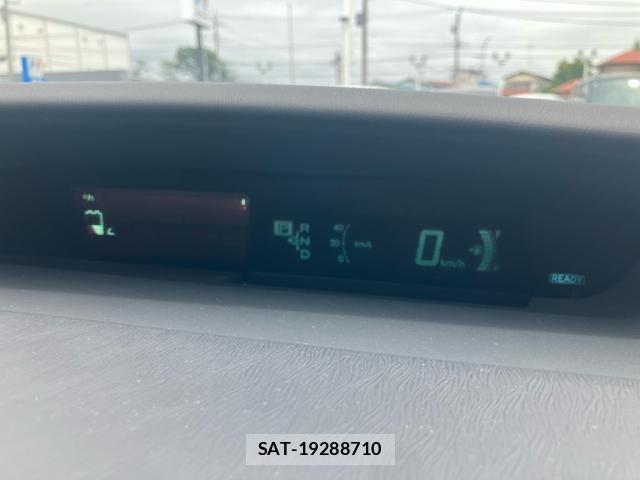 Toyota PRIUS 2010-03 7619320-22