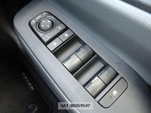 Toyota PRIUS 2023-10 7619244-10