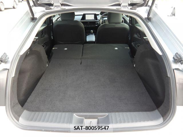 Toyota PRIUS 2023-10 7619244-17