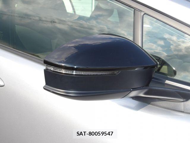Toyota PRIUS 2023-10 7619244-25
