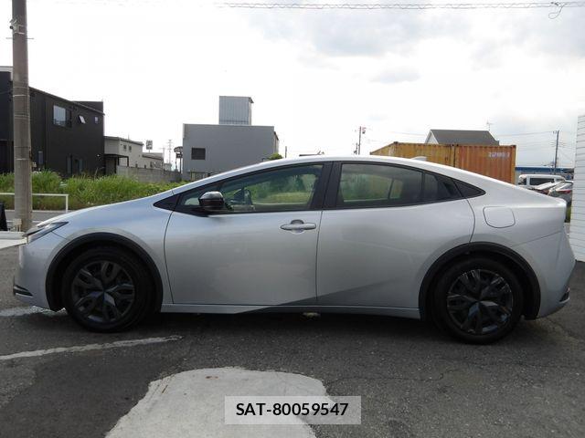 Toyota PRIUS 2023-10 7619244-28