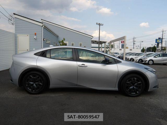 Toyota PRIUS 2023-10 7619244-29