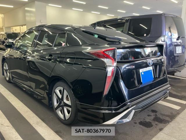 Toyota PRIUS 2018-03 7619290-2