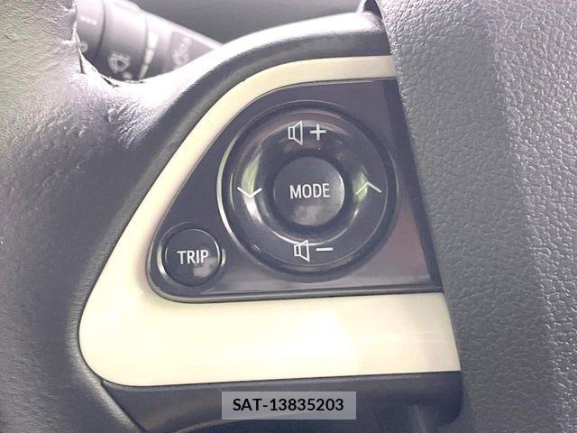 Toyota PRIUS 2016-06 7619280-5