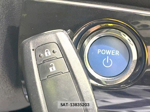 Toyota PRIUS 2016-06 7619280-6