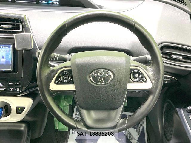 Toyota PRIUS 2016-06 7619280-7