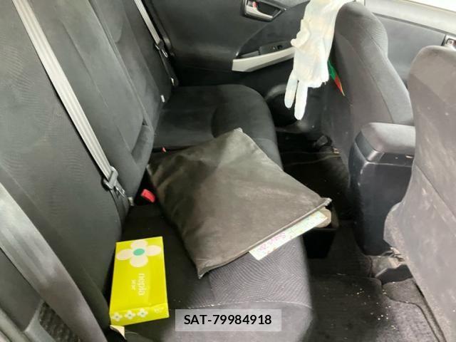 Toyota PRIUS 2014-03 7619350-15