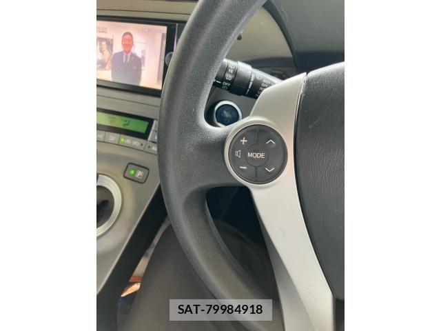 Toyota PRIUS 2014-03 7619350-24
