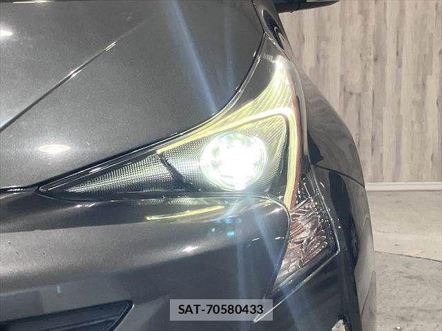 Toyota PRIUS 2016-03 7619271-9
