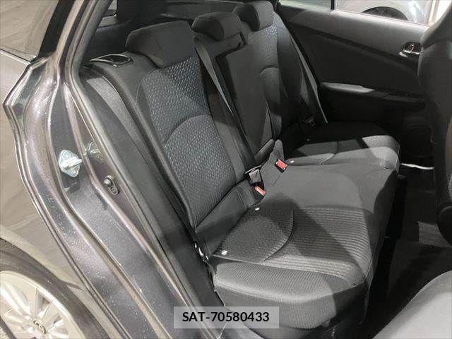 Toyota PRIUS 2016-03 7619271-7