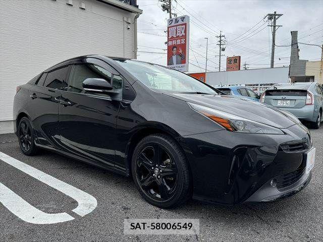 Toyota PRIUS 2022-03 7727342-12