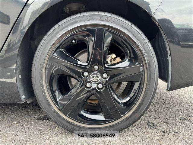 Toyota PRIUS 2022-03 7727342-22