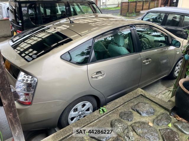 Toyota PRIUS 2006-01 7727455-3