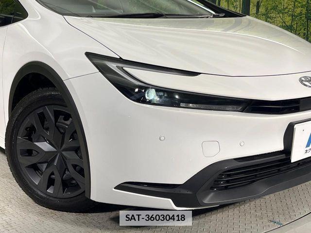 Toyota PRIUS 2023-12 7727340-12