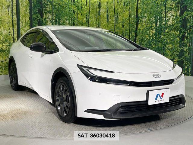 Toyota PRIUS 2023-12 7727340-16