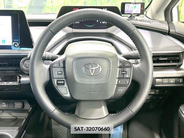 Toyota PRIUS 2025-08 7788402-11