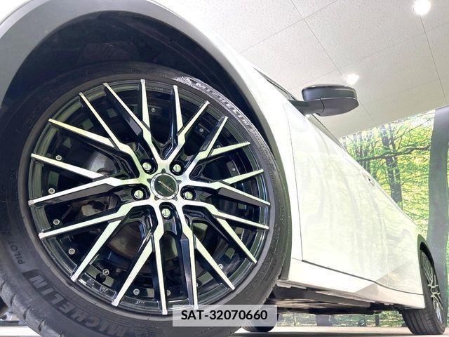 Toyota PRIUS 2025-08 7788402-13