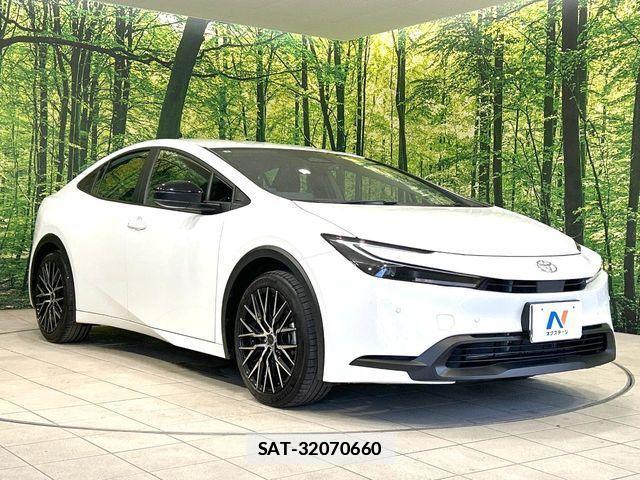 Toyota PRIUS 2025-08 7788402-16