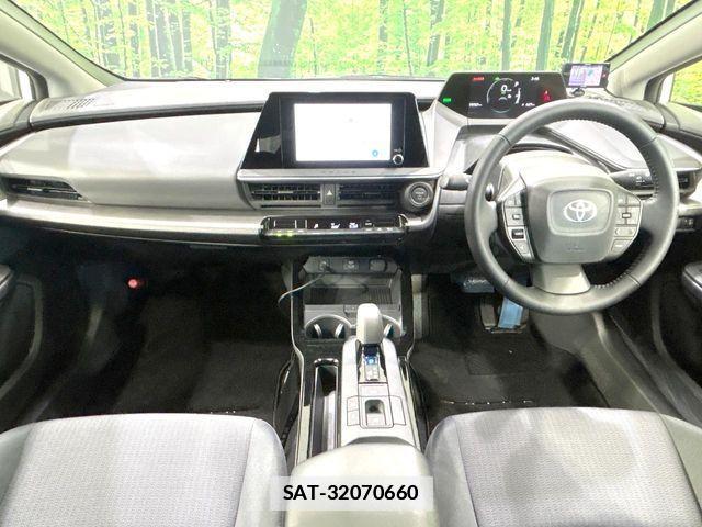 Toyota PRIUS 2025-08 7788402-1