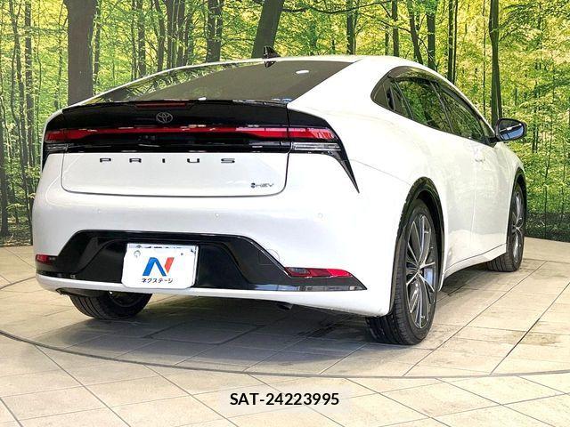 Toyota PRIUS 2026-02 7788429-16