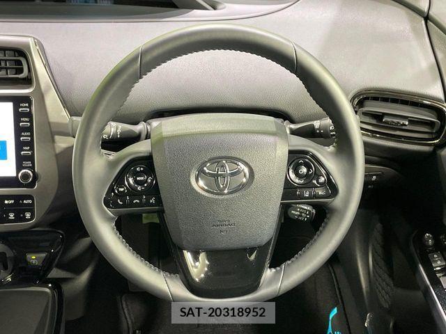 Toyota PRIUS 2022-02 7878825-9